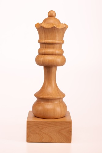 CUP_WHITE_QUEEN_2.jpg