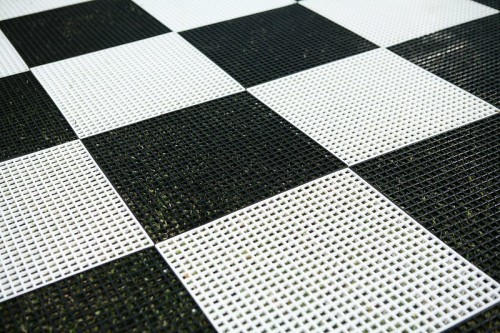 giant-chessboard.jpg