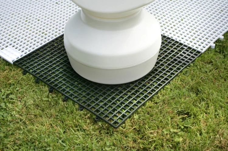giant-chess-board-square.jpg