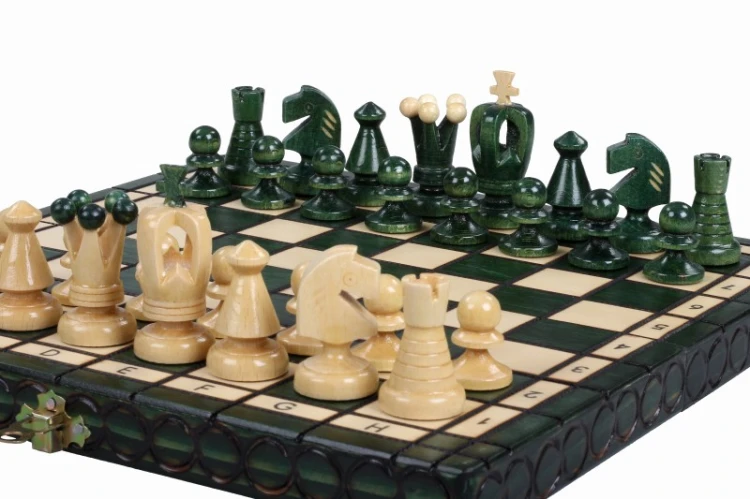 szachy-kr-lewskie-ma-e-kolor-zielony-28-5-x-28-cm-ch113green.jpg