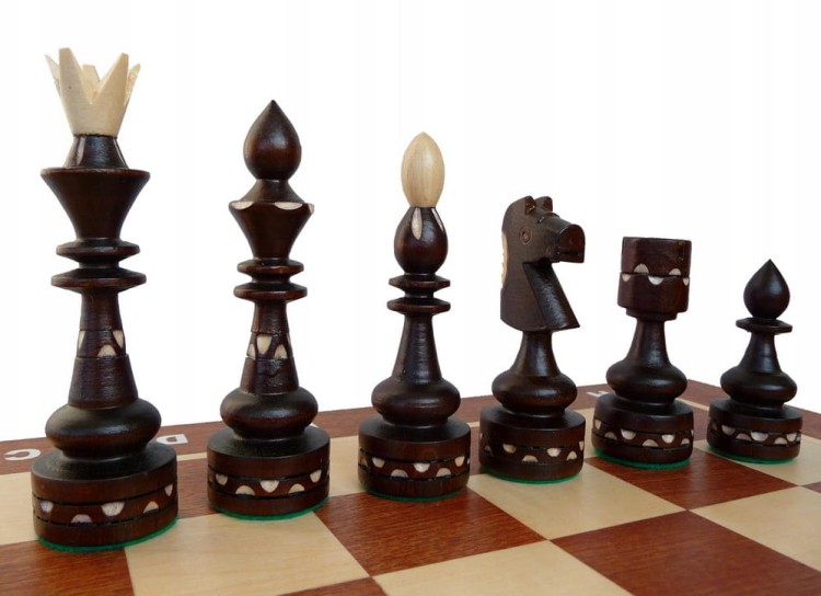 szachy indyjskie drewniane 9.jpg