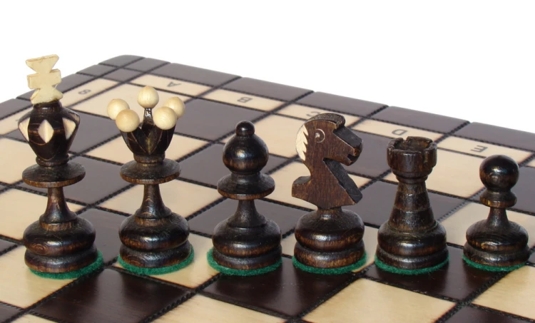 szachy perelka srednia 1.png