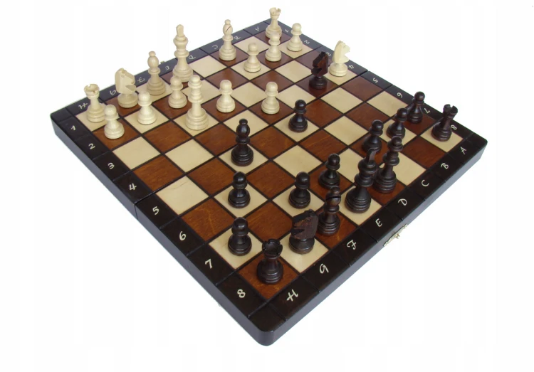 28x28 male szachy drewniane magnetyczne 3.png