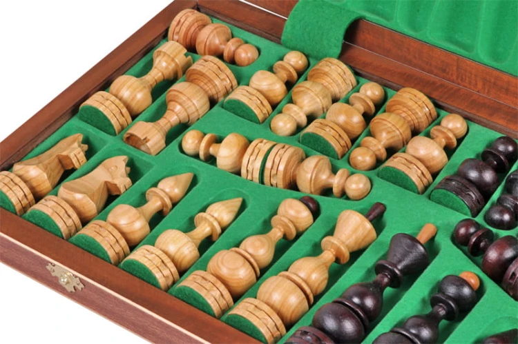 3_ch145_Debiut_chess.jpg