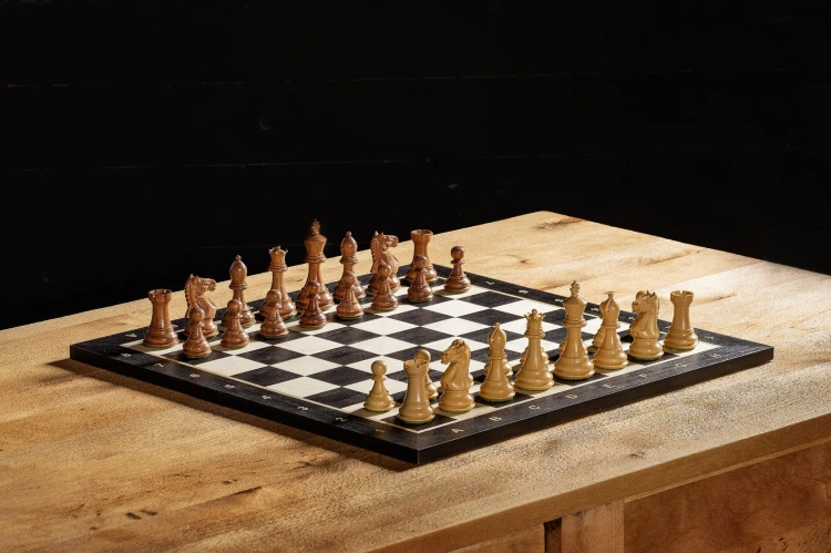 5902560351583_D50_BLACK_NOTATION_5902560358018_CHI106_S350_chessboards%20and%20chess%20pieces_arr.jpg
