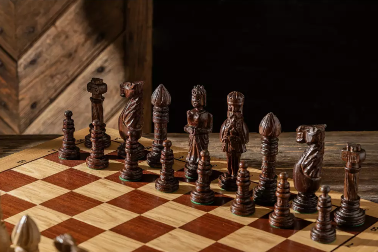 12_CH105 OAK chess.png