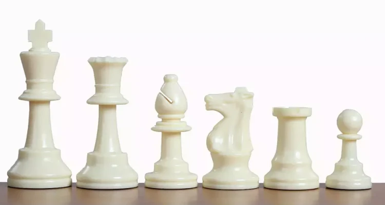 Figury szachowe Staunton nr 6 białe_czarne dociążane metalem (król 96 mm) - sk2.png